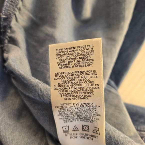 C&C California Denim Chambray V Neck Button Front Tie Waist Dress Size Small‎ - Picture 10 of 12